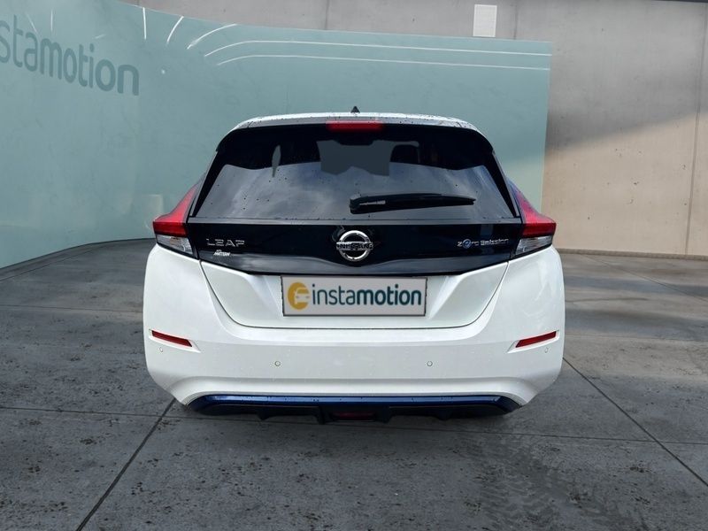 Gebraucht Nissan Leaf N-Connecta 160 kW (218 PS) 2021 Weiß Kleinwagen