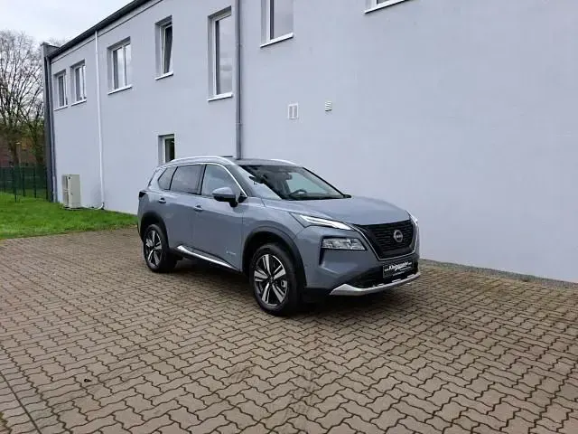 Gebraucht Nissan X-Trail Tekna+ 213 PS (156 kW) 2024 Ceramic grey SUV