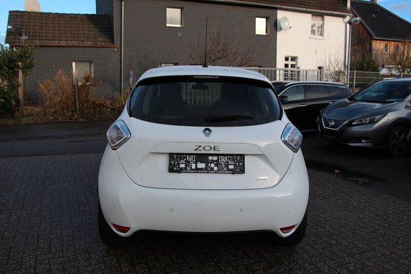 Gebraucht Renault Zoe Intens 64 kW (88 PS) 2018 Weiß Kleinwagen