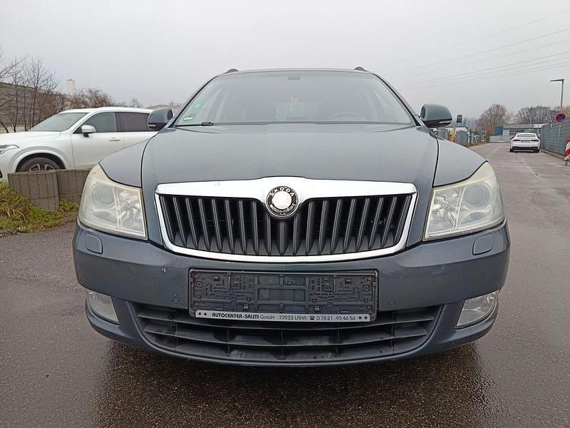 Gebraucht Skoda Octavia Elegance 140 PS (102 kW) 2009 Seda anthracite/anthracite gra Kombi