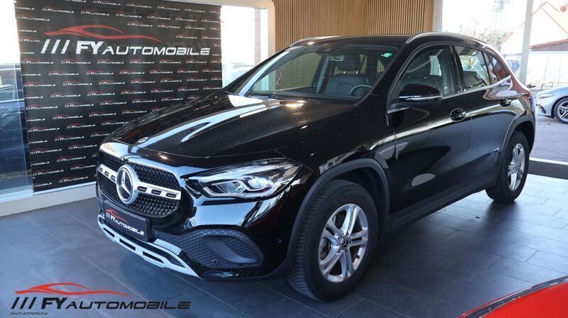 Schwarz Gebraucht 2023 Mercedes GLA180 Advantage SUV | 31.900 € (Fairer Preis) - Bild 1/4