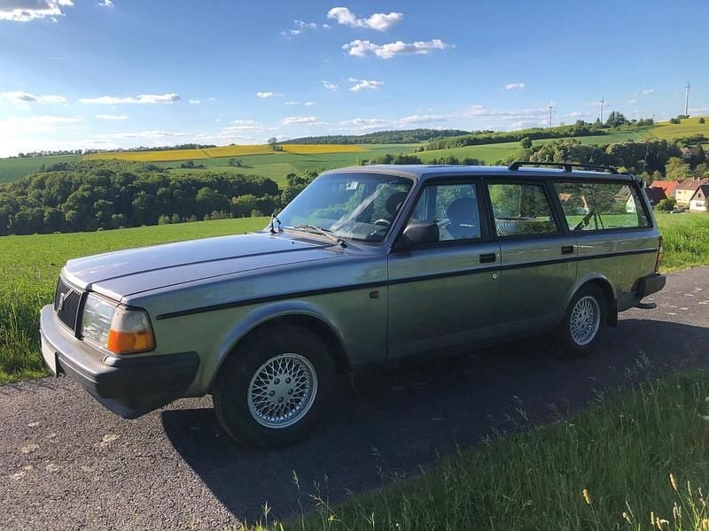 Grau Gebraucht 1993 Volvo 240 Kombi | 6.900 € - Bild 1/4