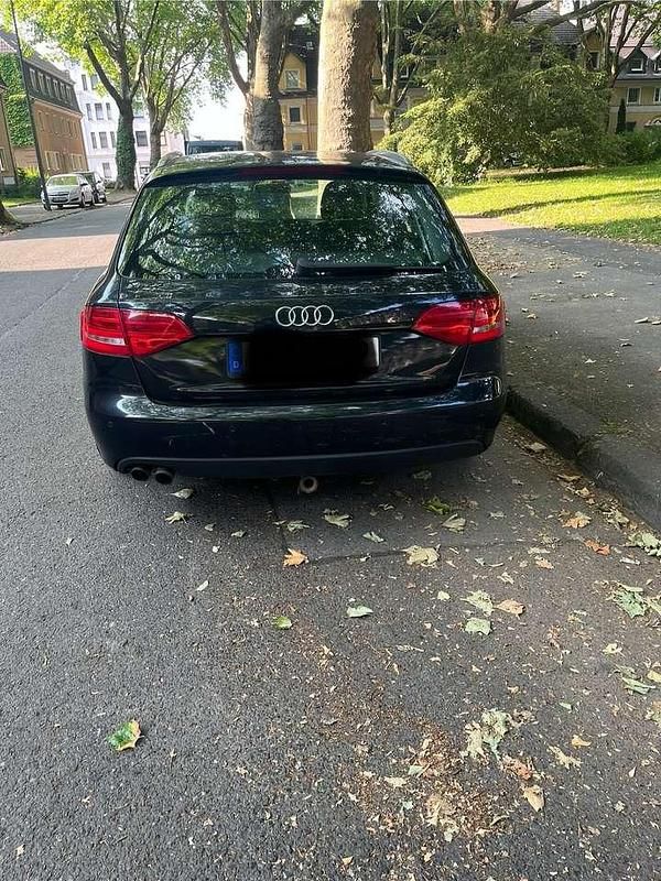 Schwarz Gebraucht 2009 Audi A4 Ambition Kombi | 5.500 € (Fairer Preis) - Bild 1/4