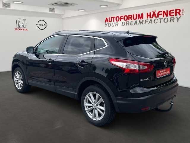 Gebraucht Nissan Qashqai N-Connecta 116 PS (85 kW) 2015 Schwarz SUV