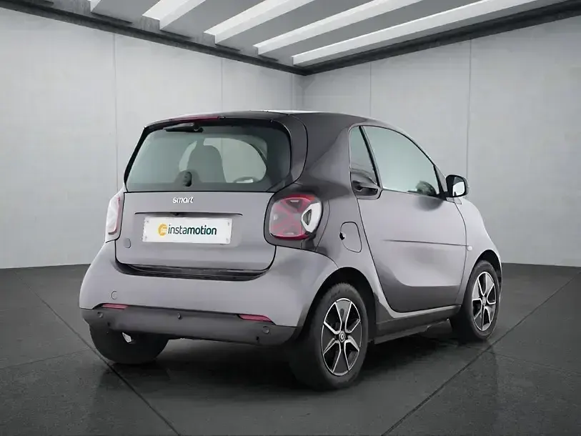 Gebraucht Smart ForTwo Electric Drive 60 kW (82 PS) 2024 Grau
