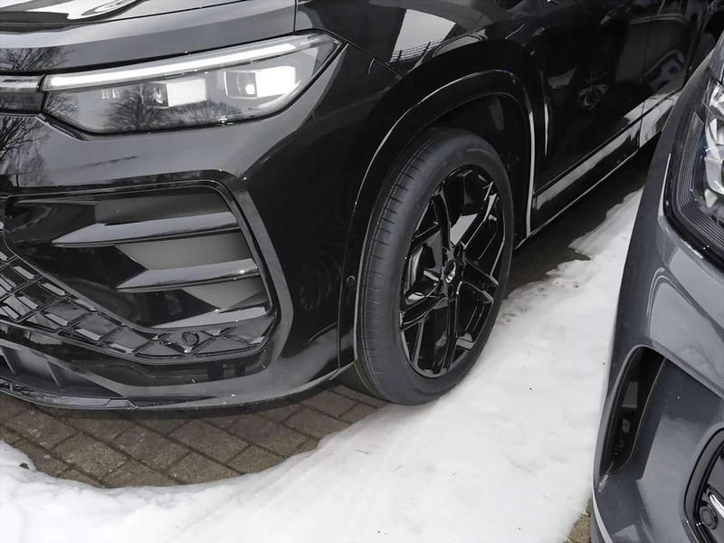 Neu VW Tayron Design 204 PS (150 kW) 2026 Grenadillschwarz SUV