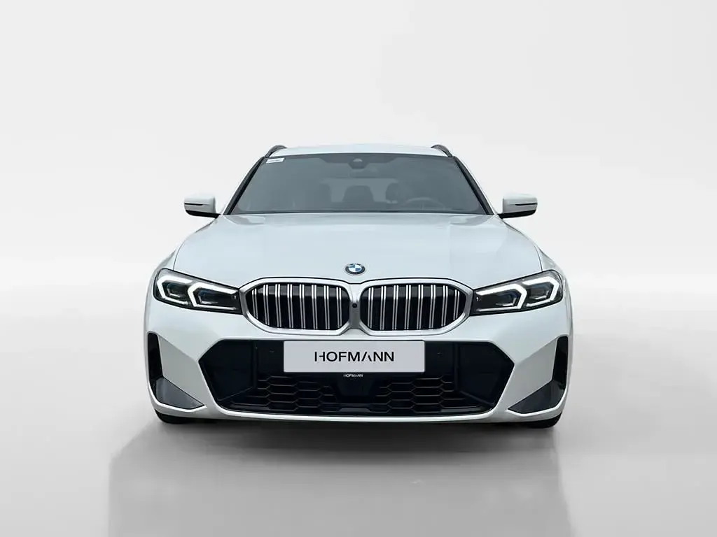 Gebraucht BMW 318 M Sport 156 PS (114 kW) 2025 Alpinweiß uni Kombi