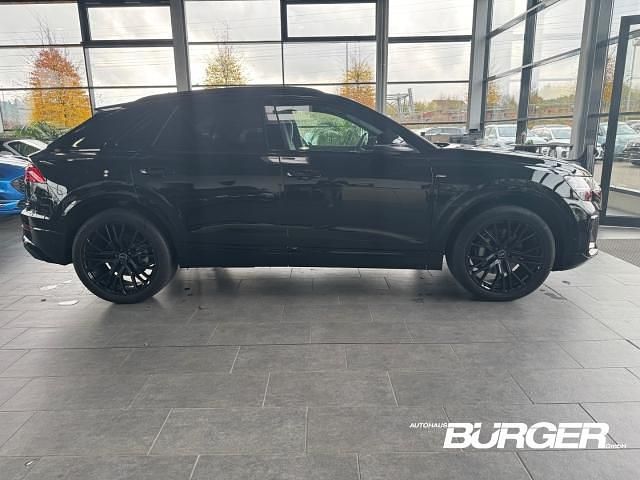 Gebraucht Audi Q8 S-Line 286 PS (210 kW) 2025 Schwarz SUV