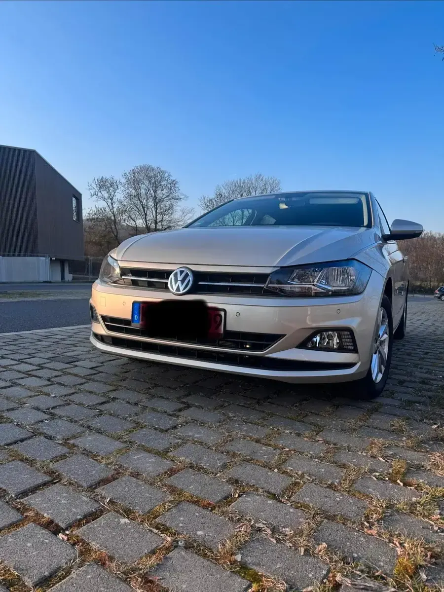 Gebraucht VW Polo 95 PS (69 kW) 2018 Andere farben Kleinwagen