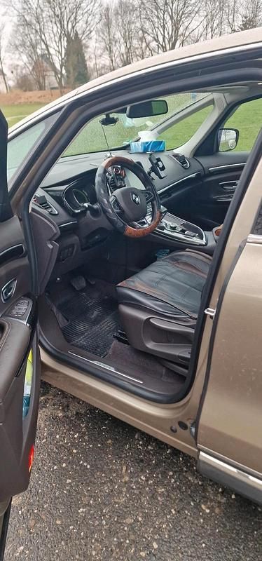 Gebraucht Renault Espace 160 PS (117 kW) 2016 Beige Van / Kleinbus