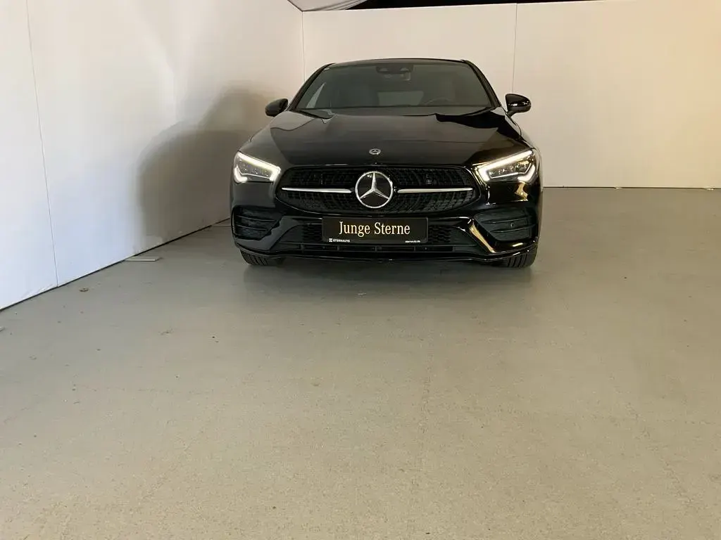Gebraucht Mercedes CLA250e AMG line 218 PS (160 kW) 2021 Unilack nachtschwarz Coupé