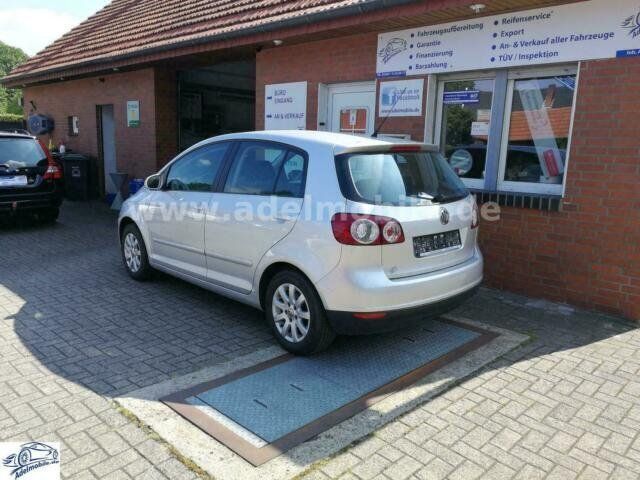 Gebraucht VW Golf Plus Comfortline 102 PS (75 kW) 2005 Reflexsilber metallic (metallic) Van / Kleinbus