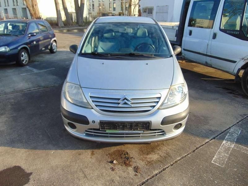 Usata Citroën C3 60 CV (44 kW) 2004 Argento Utilitaria
