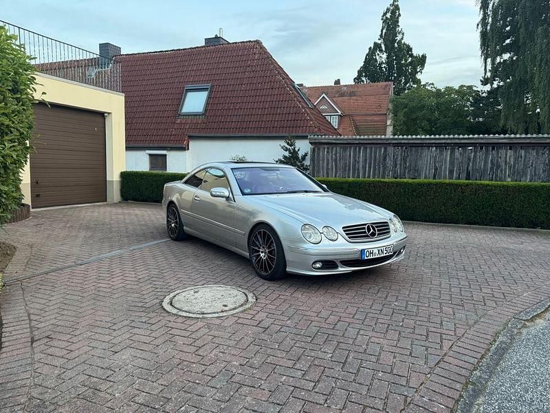 Silber Gebraucht 2002 Mercedes CL500 Coupé | 10.490 € - Bild 1/4