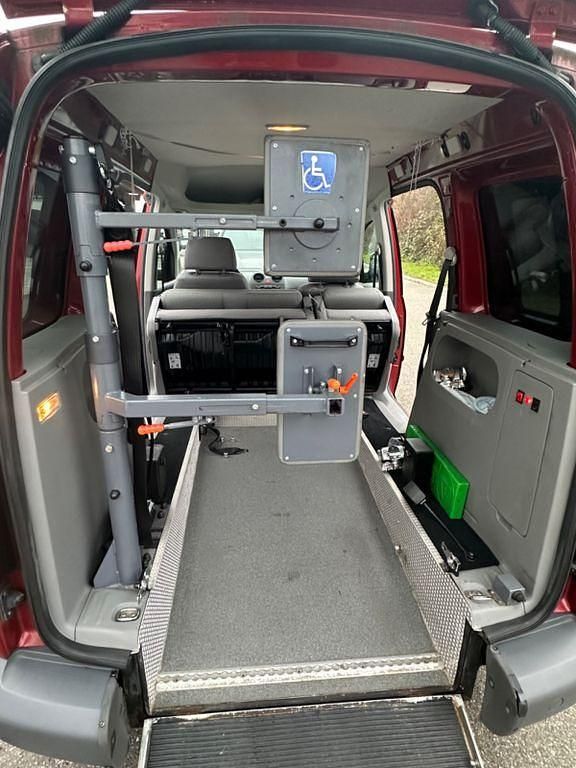 Gebraucht VW Caddy Life 105 PS (77 kW) 2009 Rot Van / Kleinbus