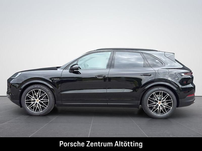 Gebraucht Porsche Cayenne 470 PS (345 kW) 2026 Schwarz SUV