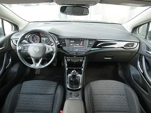 Gebraucht Opel Astra Active 110 PS (80 kW) 2017 Grau Kombi