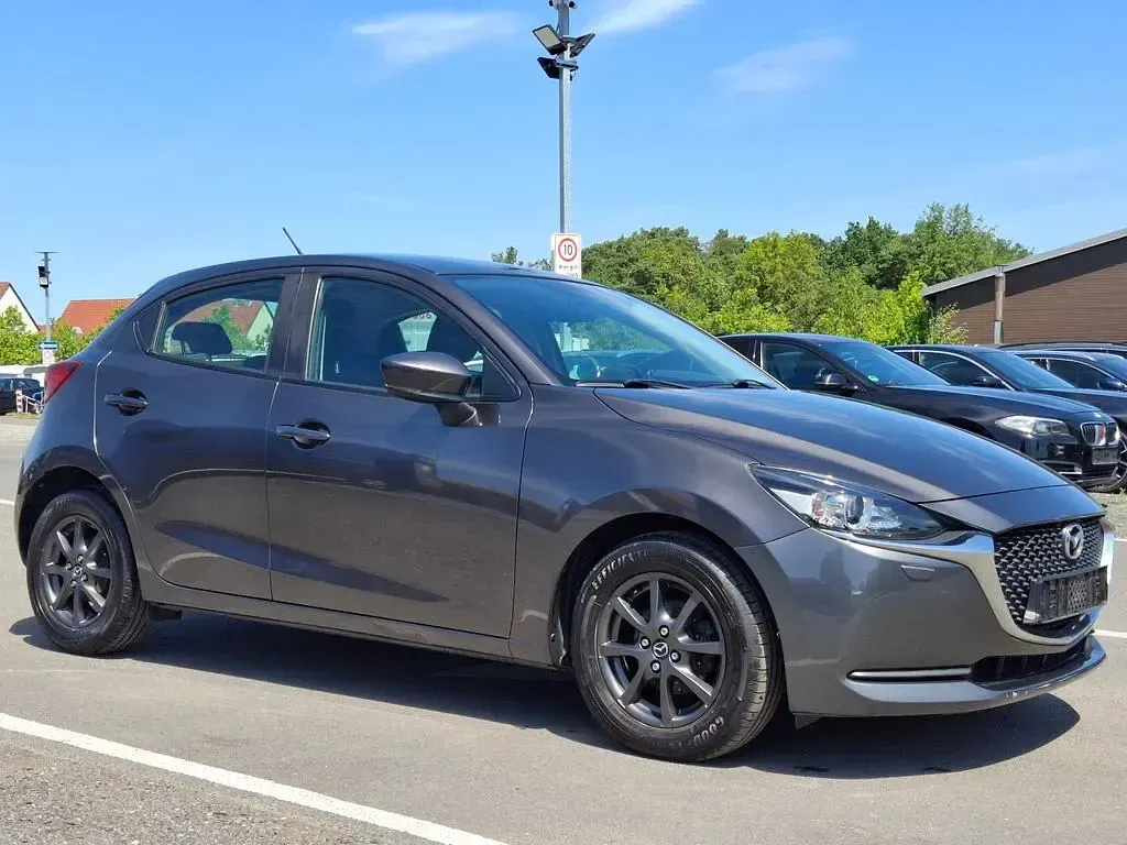 Gebraucht Mazda 2 Prime-Line 75 PS (55 kW) 2021 Grau Limousine