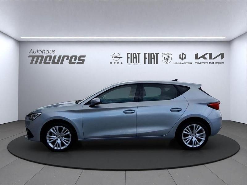 Gebraucht Seat Leon Style 150 PS (110 kW) 2024 Silber Limousine