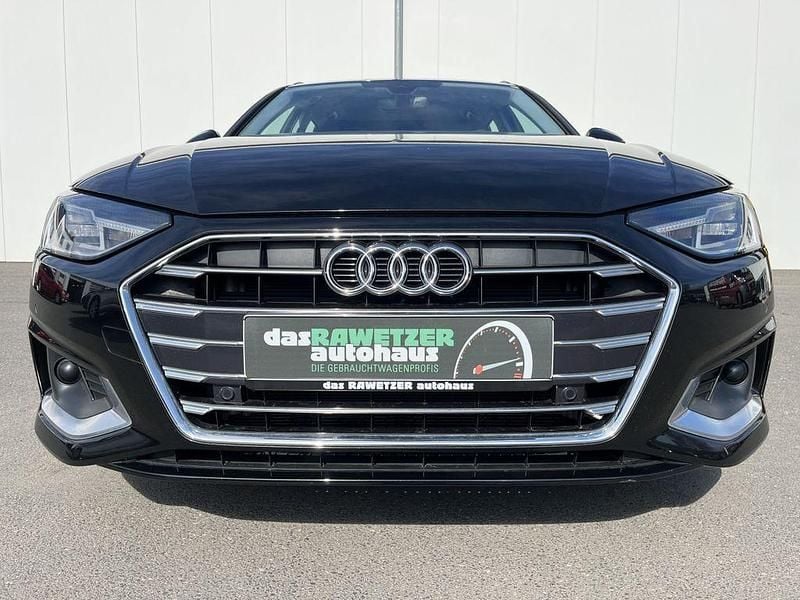 Gebraucht Audi A4 Advanced Plus 204 PS (150 kW) 2023 Mythosschwarz Kombi