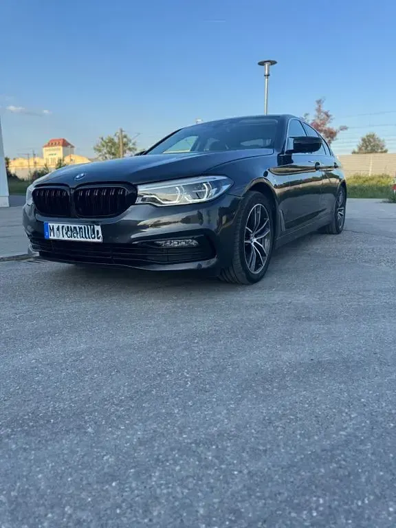 Gebraucht BMW 540 Sport Line 340 PS (250 kW) 2018 Grau Limousine