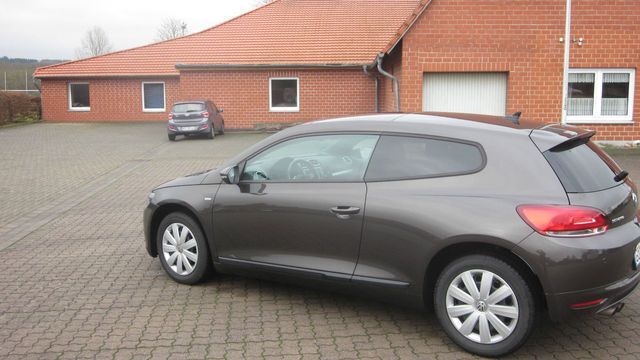 Gebraucht VW Scirocco 160 PS (117 kW) 2014 Braun metallic Coupé