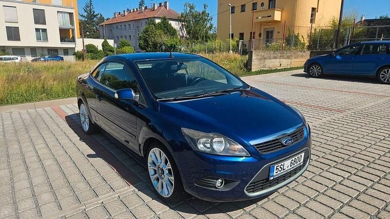 Blau Gebraucht 2009 Ford Focus Cabriolet Cabrio | 5.650 € (Etwas zu teuer) - Bild 1/4