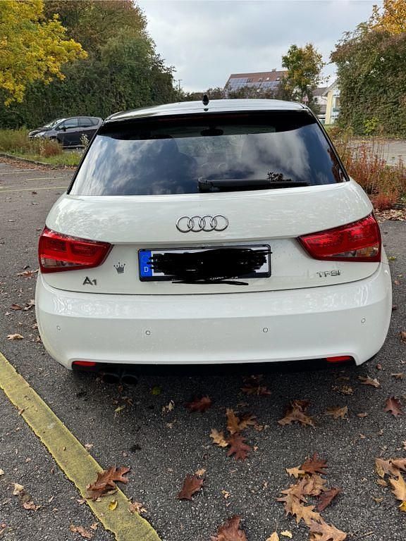 Gebraucht Audi A1 Ambition 122 PS (89 kW) 2011 Weiß Kleinwagen