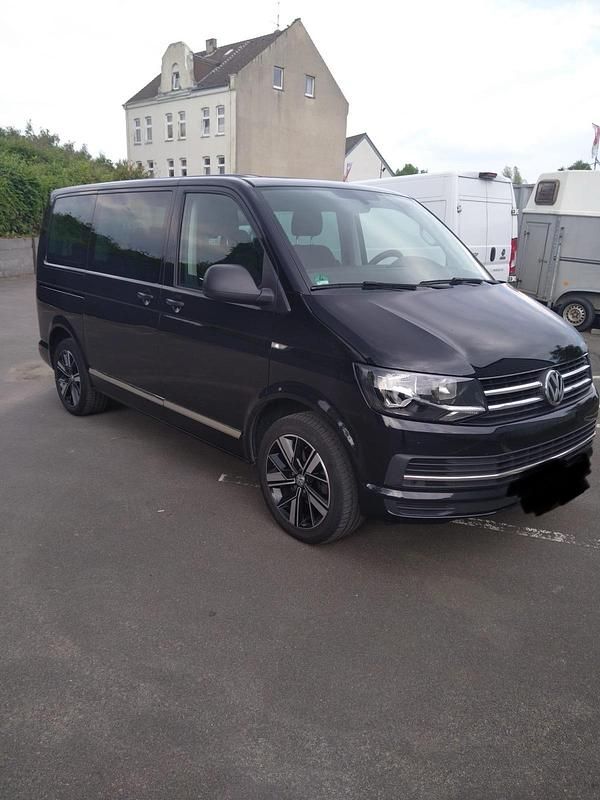 Gebraucht VW Multivan 150 PS (110 kW) 2019 Schwarz Van