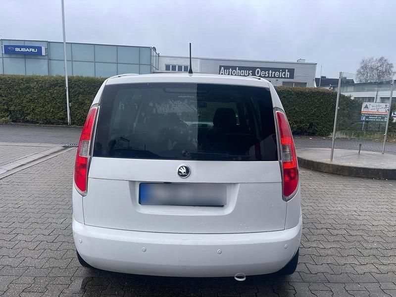Gebraucht Skoda Roomster 86 PS (63 kW) 2013 Weiß Van / Kleinbus