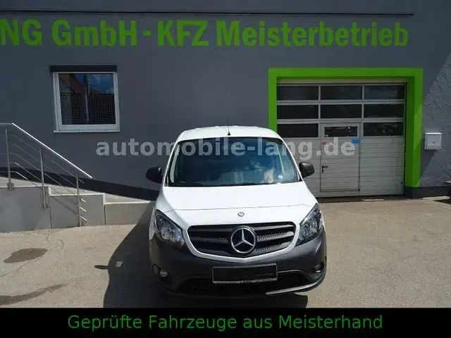 Gebraucht Mercedes Citan 111 110 PS (80 kW) 2018 Weiß (arktikweiß) Van / Kleinbus