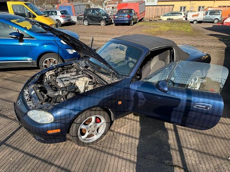 Gebraucht Mazda MX5 110 PS (80 kW) 2003 Blau Cabrio