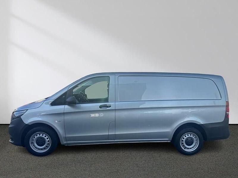 Gebraucht Mercedes Vito 163 PS (119 kW) 2022 Silber Van
