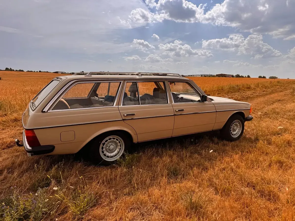 Gebraucht Mercedes 230 100 PS (73 kW) 1983 Beige Kombi