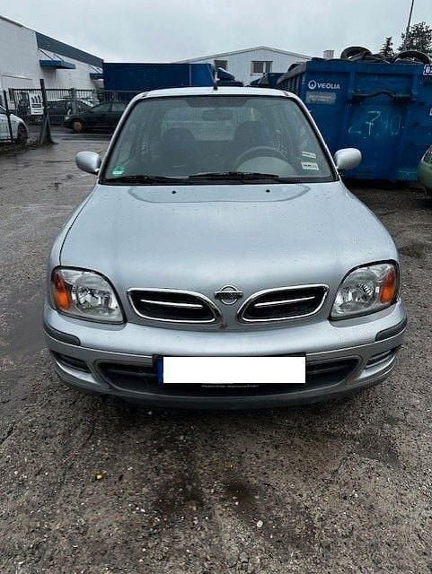 Gebraucht Nissan Micra Comfort 60 PS (44 kW) 2001 Silber Kleinwagen