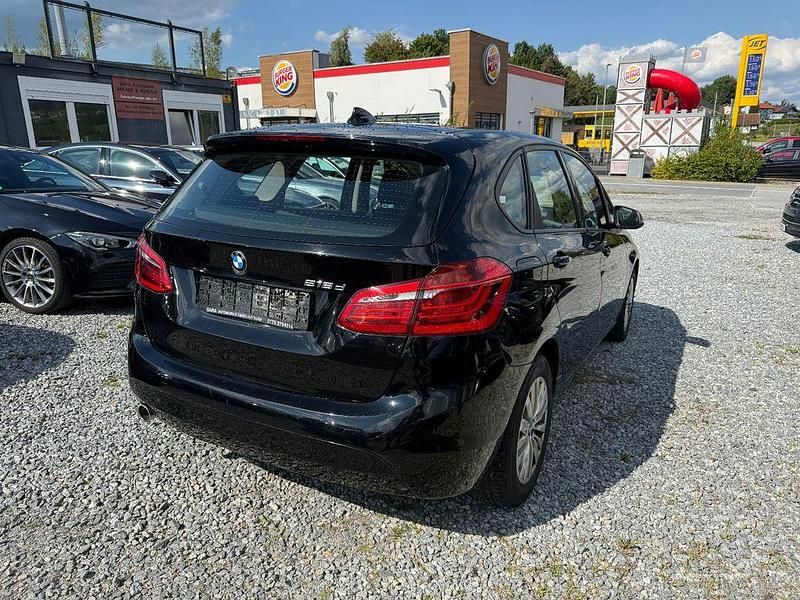 Gebraucht BMW 216 Active Tourer Basis 116 PS (85 kW) 2015 Schwarz Van / Kleinbus