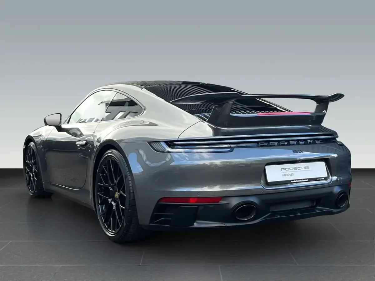 Gebraucht Porsche 992 480 PS (353 kW) 2024 Achatgraumetallic (metallic)