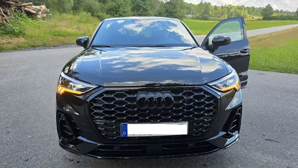 Gebraucht Audi Q3 Sportback S-Line 150 PS (110 kW) 2025 Schwarz SUV
