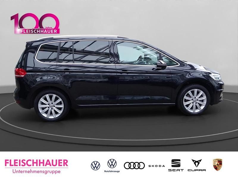 Gebraucht VW Touran Highline 150 PS (110 kW) 2016 Schwarz Van / Kleinbus