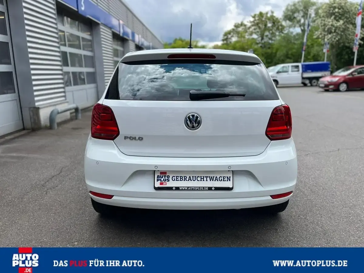 Usata VW Polo Allstar 60 CV (44 kW) 2016 Bianco Utilitaria