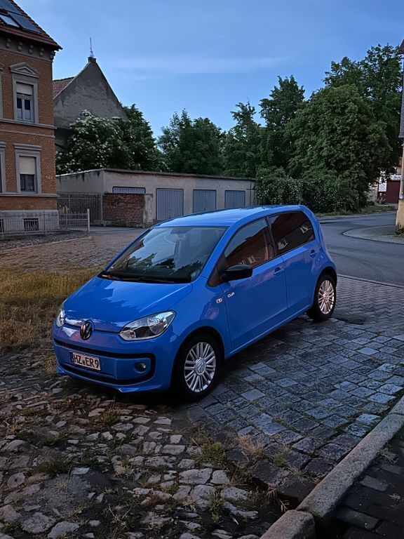 Blau Gebraucht 2014 VW up! Cup Kleinwagen | 5.250 € (Guter Preis) - Bild 1/4