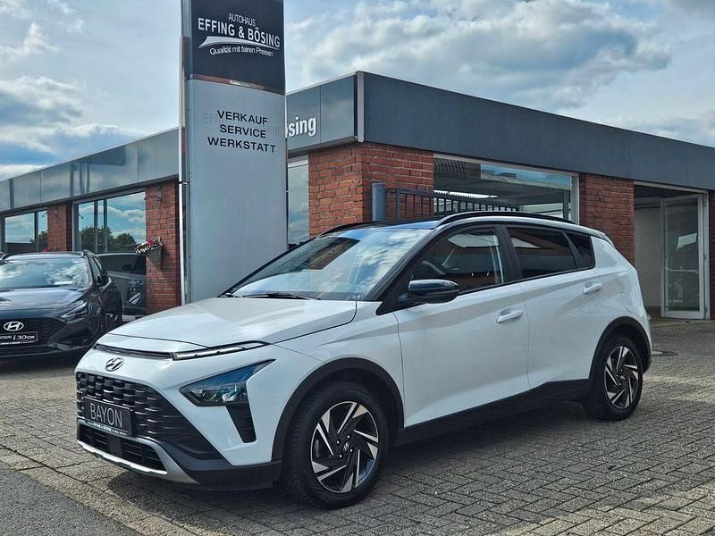 Weiß Gebraucht 2022 Hyundai Bayon SUV | 14.750 € - Bild 1/4
