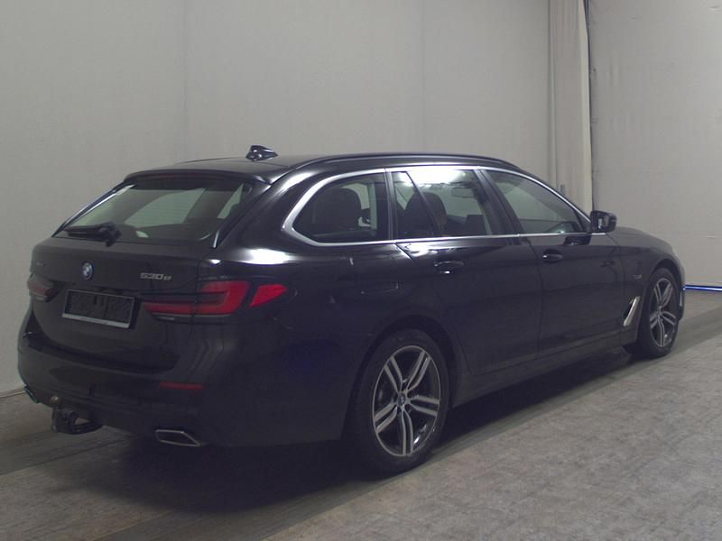 Gebraucht BMW 530e 292 PS (214 kW) 2022 Schwarz Kombi