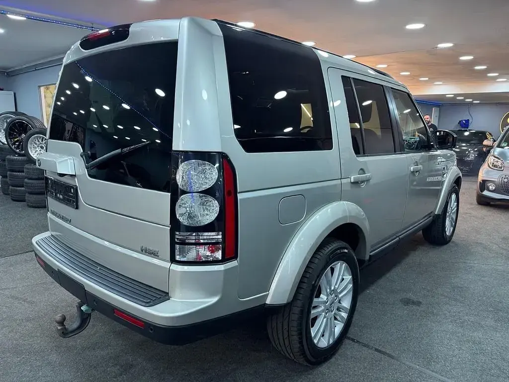 Gebraucht Land Rover Discovery 4 HSE 256 PS (188 kW) 2015 Silber SUV