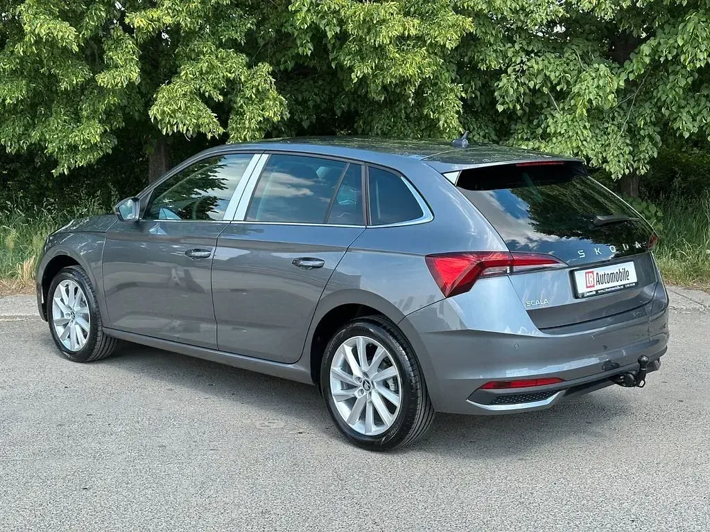 Neu Skoda 105 116 PS (85 kW) 2026 Grau Limousine