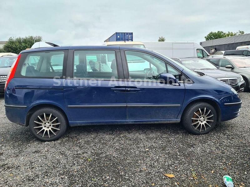 Blau Gebraucht 2004 Fiat Ulysse Van / Kleinbus | 899 € - Bild 1/4