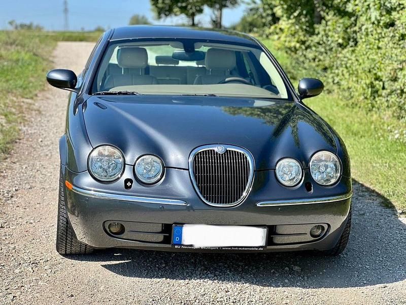 Silber Gebraucht 2004 Jaguar S-Type Executive Limousine | 5.600 € (Superpreis) - Bild 1/4