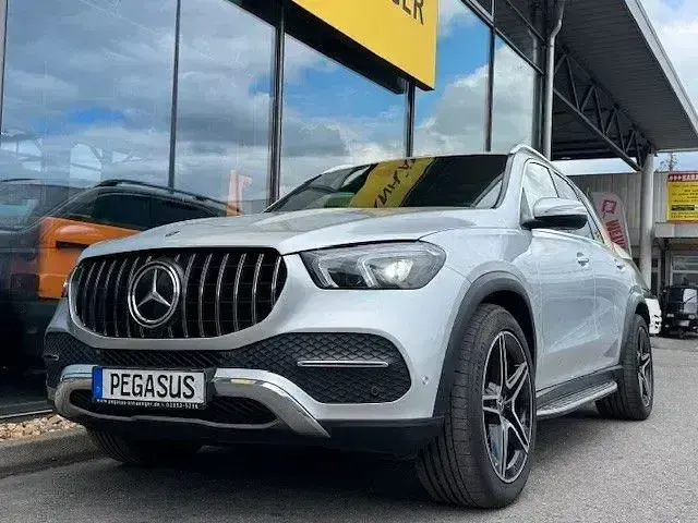 Gebraucht Mercedes GLE300 245 PS (180 kW) 2021 Silber SUV