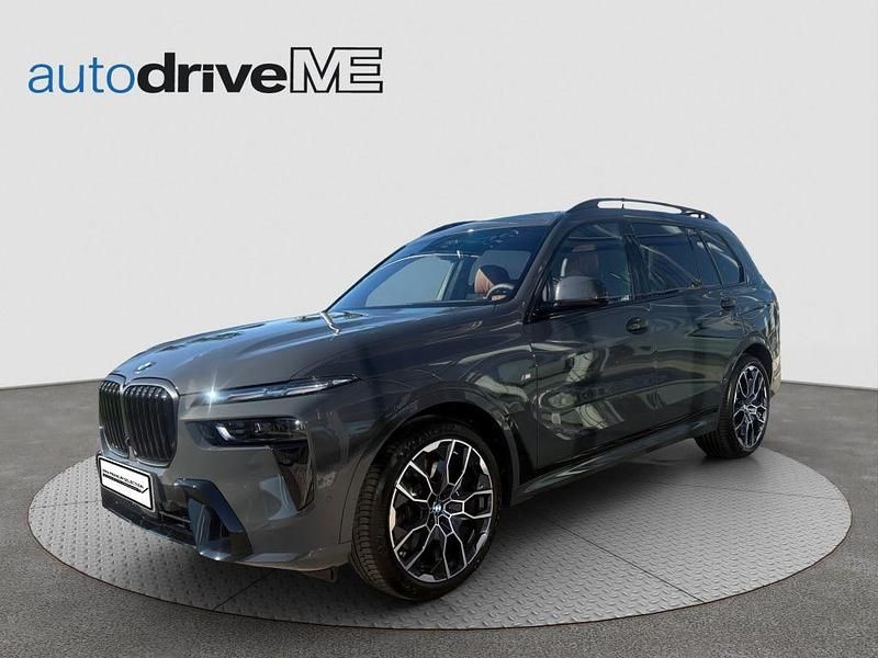 Gebraucht BMW X7 M Sport 340 PS (250 kW) 2025 Grau SUV