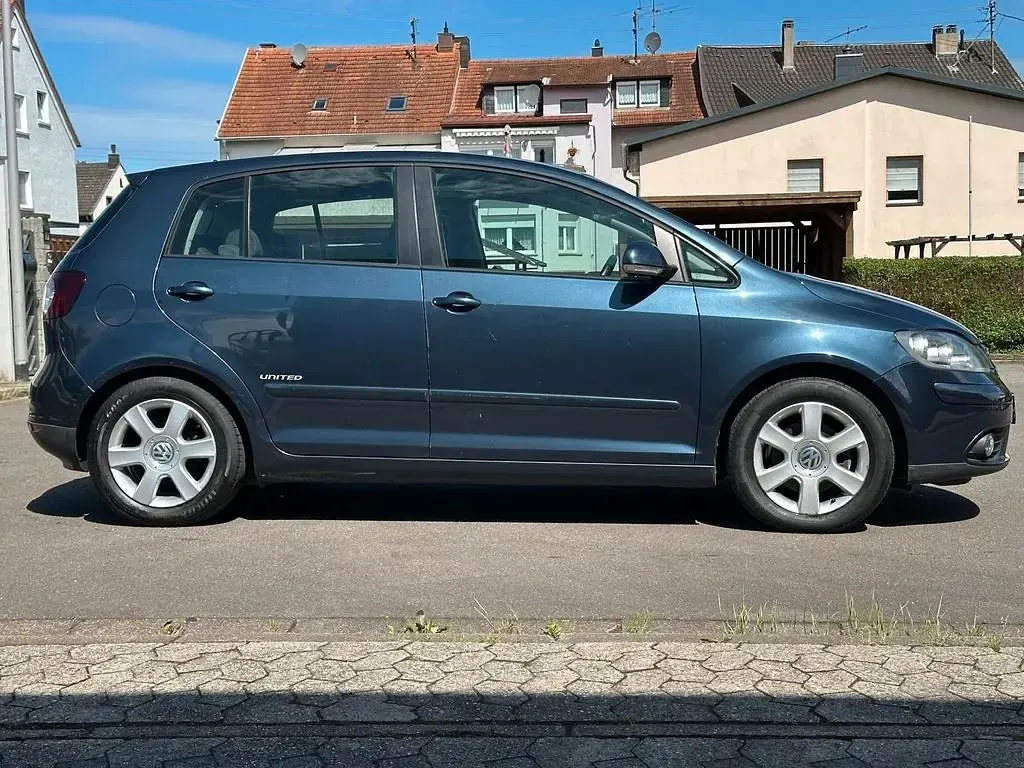 Gebraucht VW Golf Plus Cross Trendline 140 PS (102 kW) 2008 Blau Van / Kleinbus
